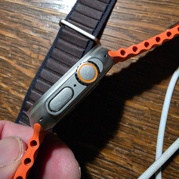 Apple Watch Ultra 2 - Picture 5 of 7